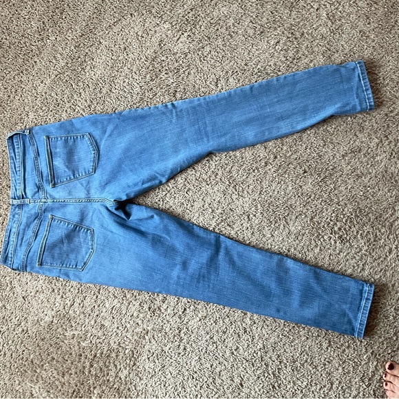 Universal Thread High Rise Skinny Jean - Picture 4 of 5